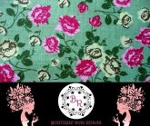 Floral verde com flores rosa e amarelo